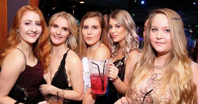 🌙 Late Night Girls Night Out Captions